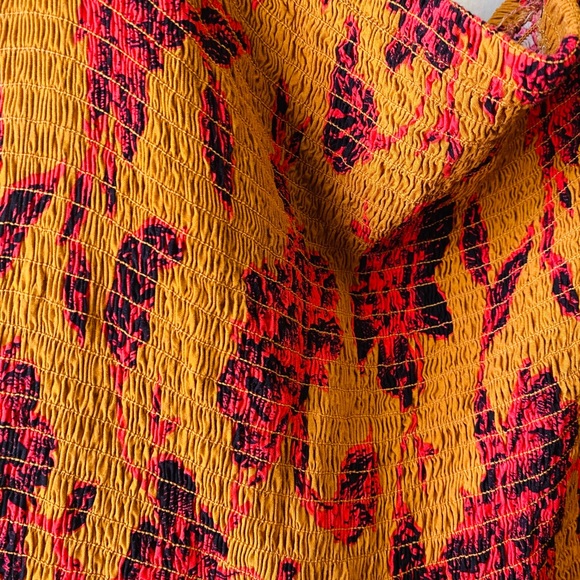 Cute women’s floral jumpsuit 🌺 - Picture 5 of 9